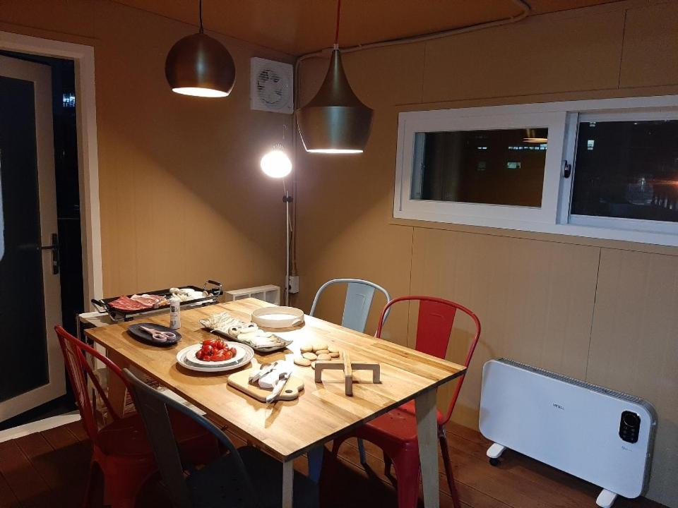 Mapo Rooftop Camping House Seoul Ngoại thất bức ảnh