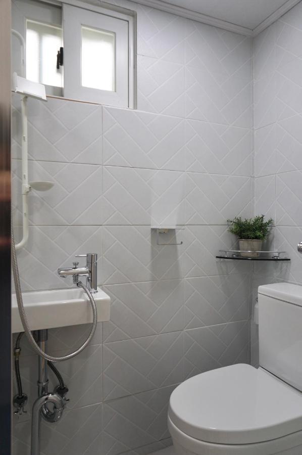Mapo Rooftop Camping House Seoul Ngoại thất bức ảnh